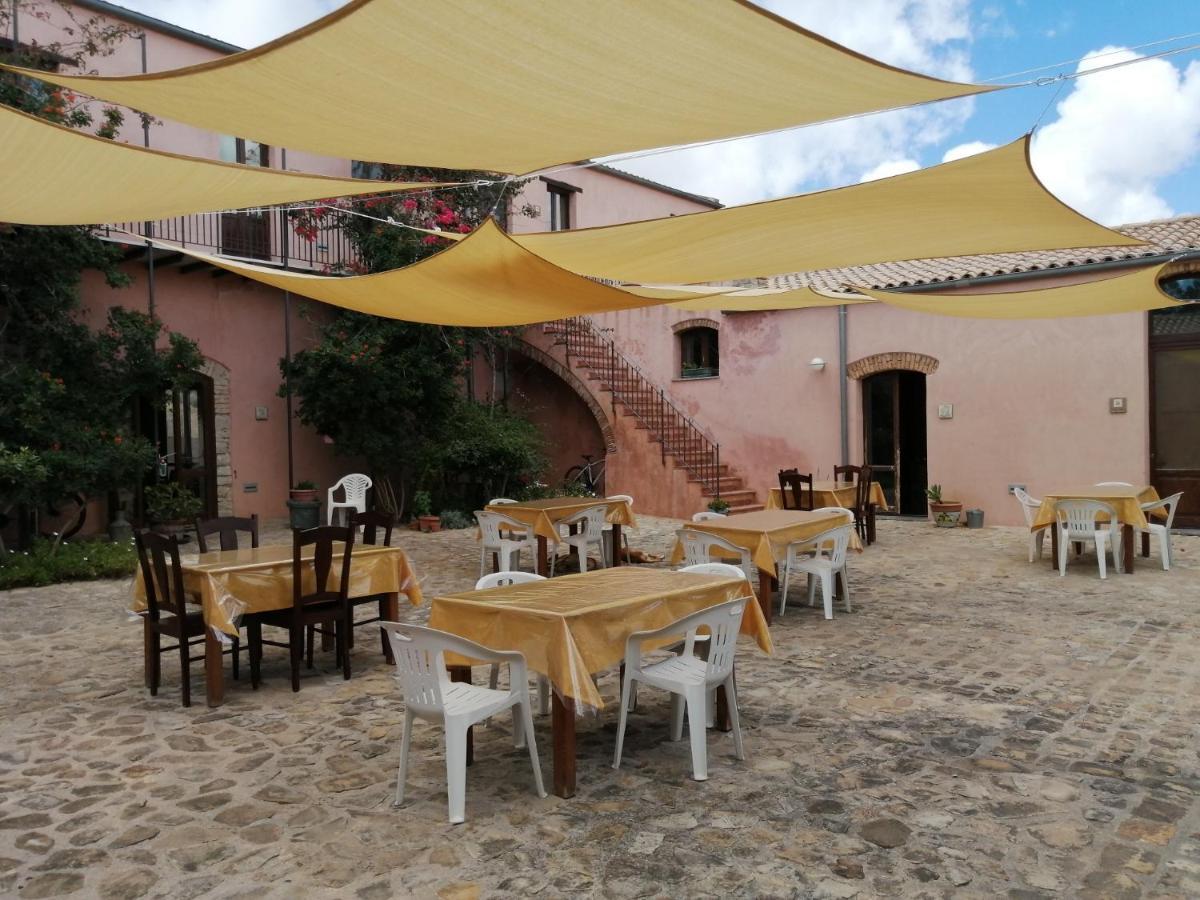 Agriturismo Case Tabarani Collesano ภายนอก รูปภาพ