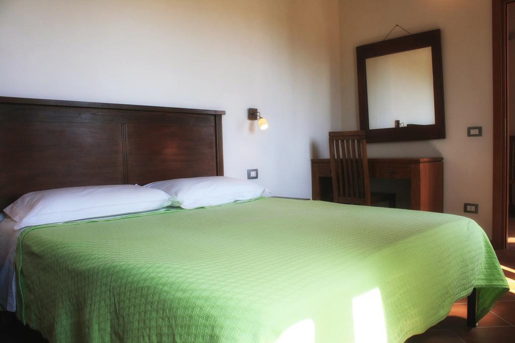 Agriturismo Case Tabarani Collesano ภายนอก รูปภาพ