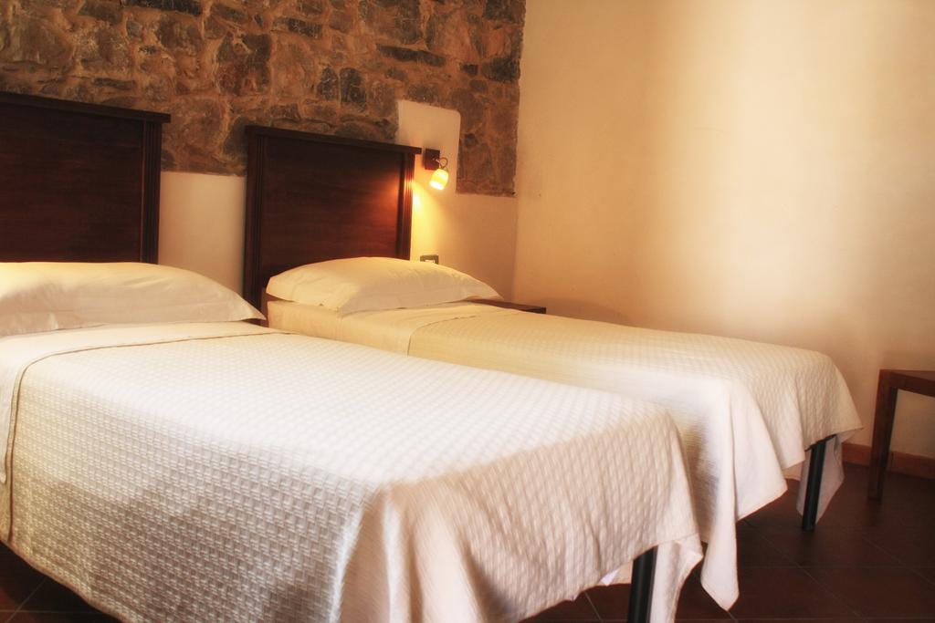 Agriturismo Case Tabarani Collesano ภายนอก รูปภาพ