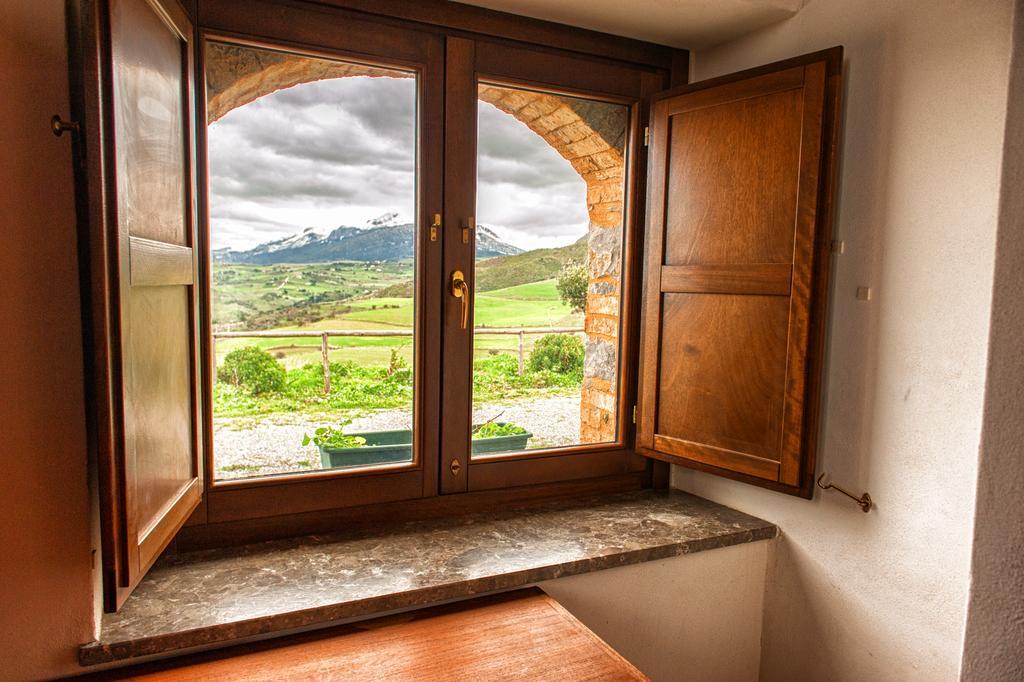 Agriturismo Case Tabarani Collesano ภายนอก รูปภาพ